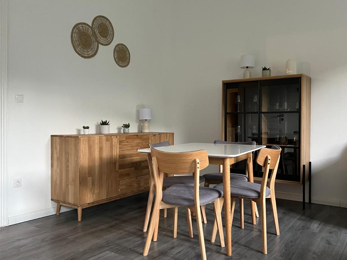 Direkter Moselblick I Altbau I 4 Personen I Terrasse Apartment Sankt Aldegund Luaran gambar