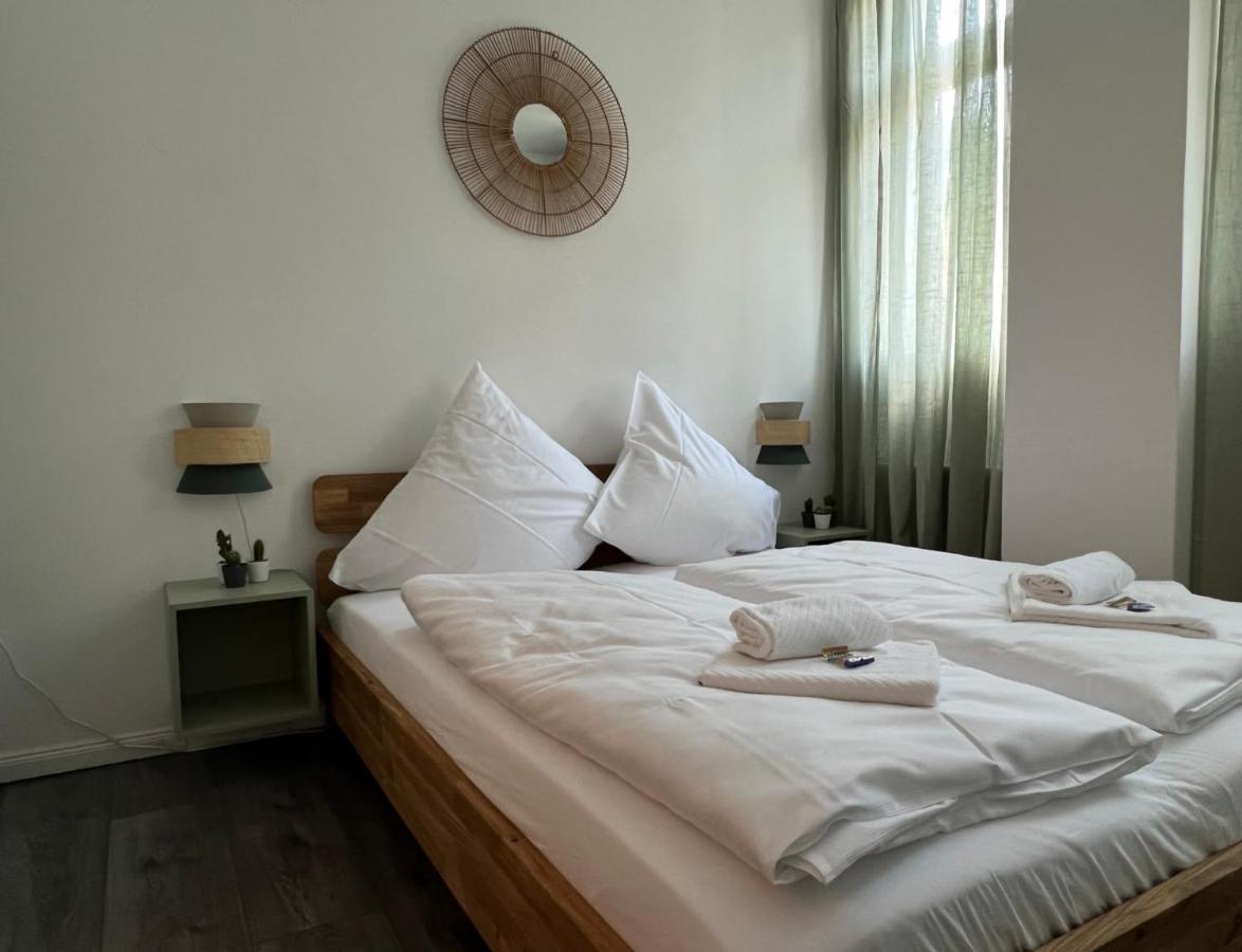 Direkter Moselblick I Altbau I 4 Personen I Terrasse Apartment Sankt Aldegund Luaran gambar